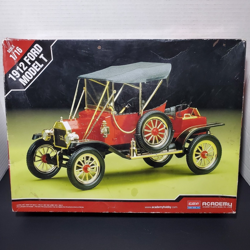Rare Academy Hobby Model‎ Kits 1/16 Scale 1912 Ford Model T Kit 15100 Opened